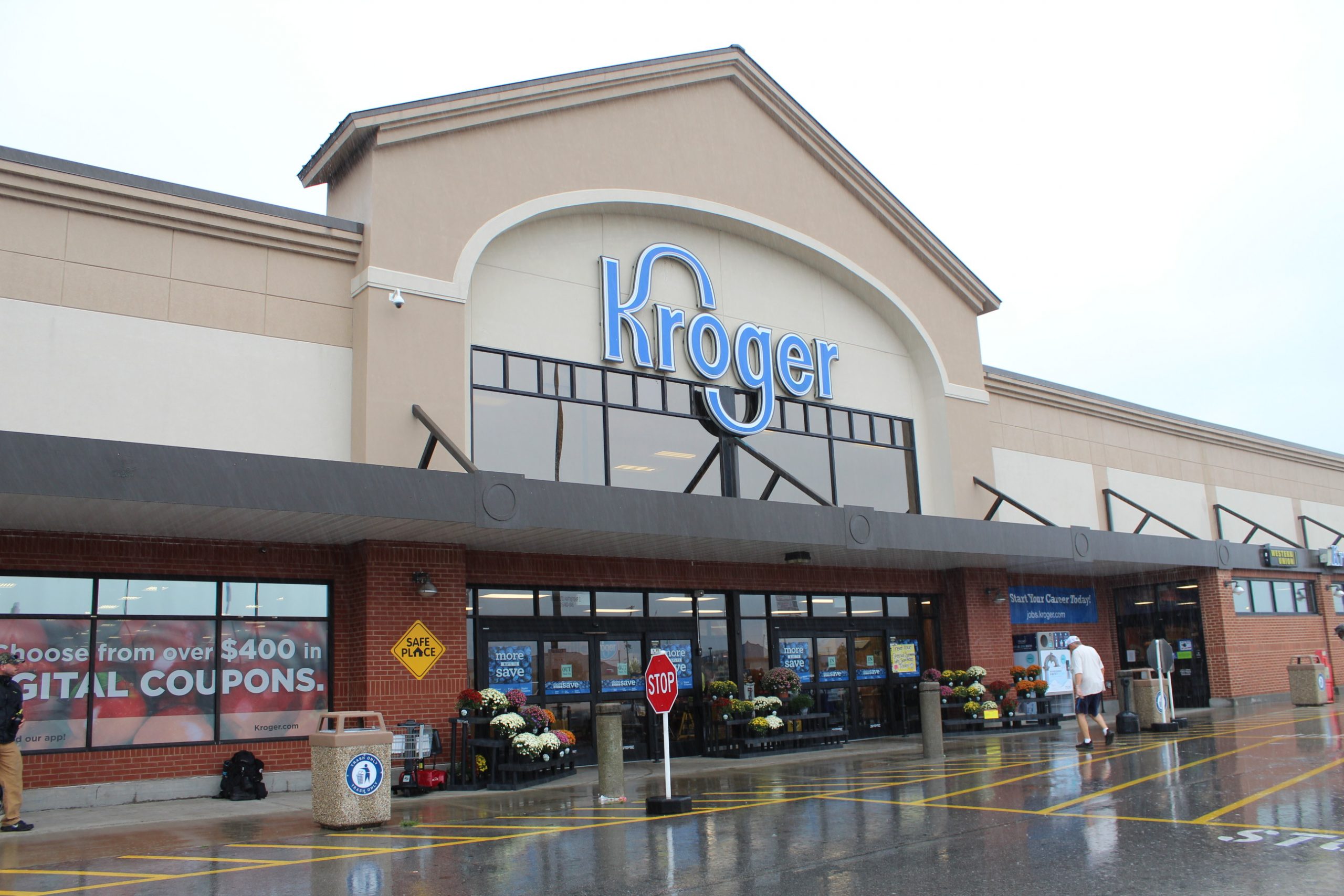 Kroger, Albertsons agree to sell more stores in hopes of completing merger